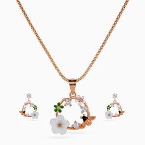 Honey Blossom Wreath Pendant Set